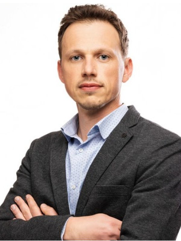 Assoc. Prof. Dr. Simon Klančnik